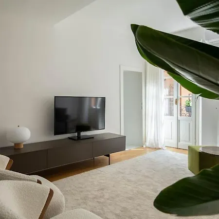 Apartament La *